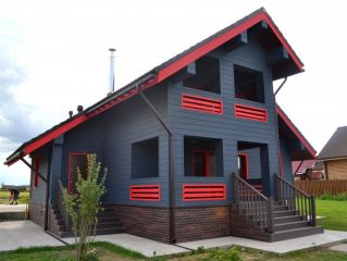 Покраска дома из имитации бруса